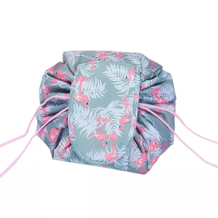 trousse-de-toilette-fourre-tout-bleu-flamants-roses-a-vos-trousses Trousse de toilette fourre tout bleu flamants roses - À vos trousses