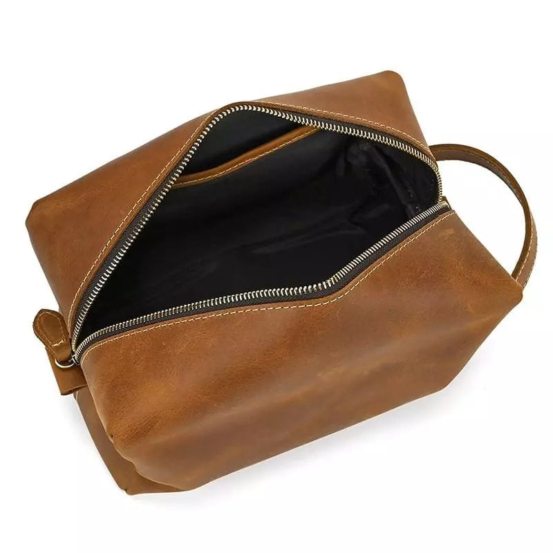 trousse-de-toilette-homme-cuir-marron-3-a-vos-trousses-10