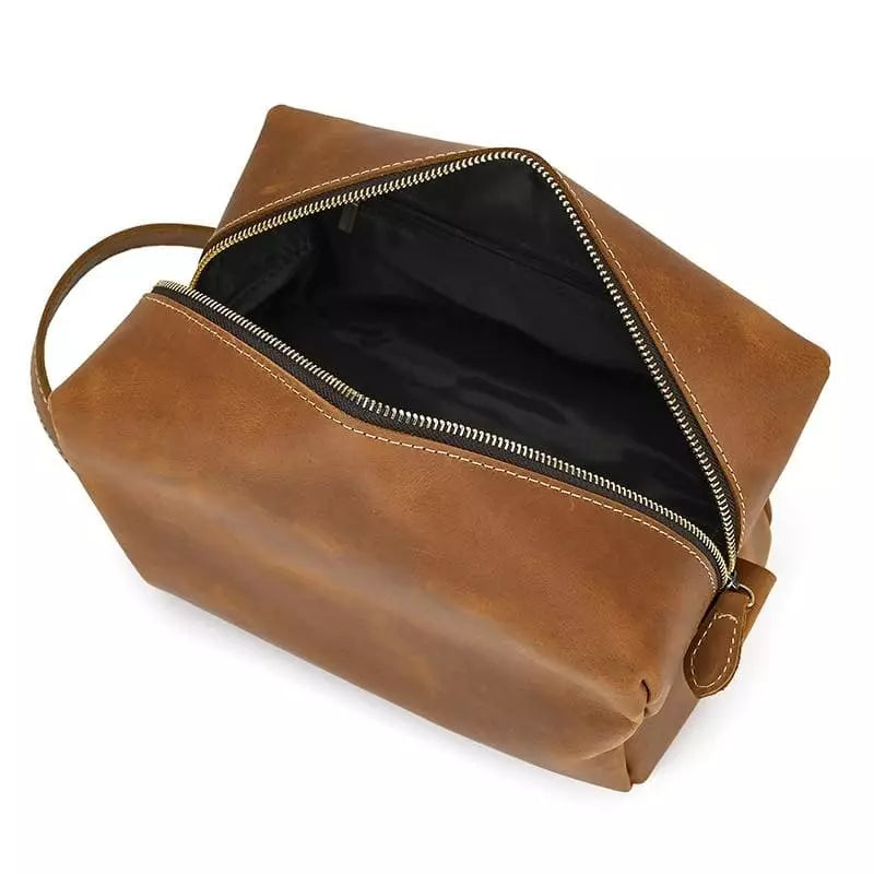 trousse-de-toilette-homme-cuir-marron-3-a-vos-trousses-11