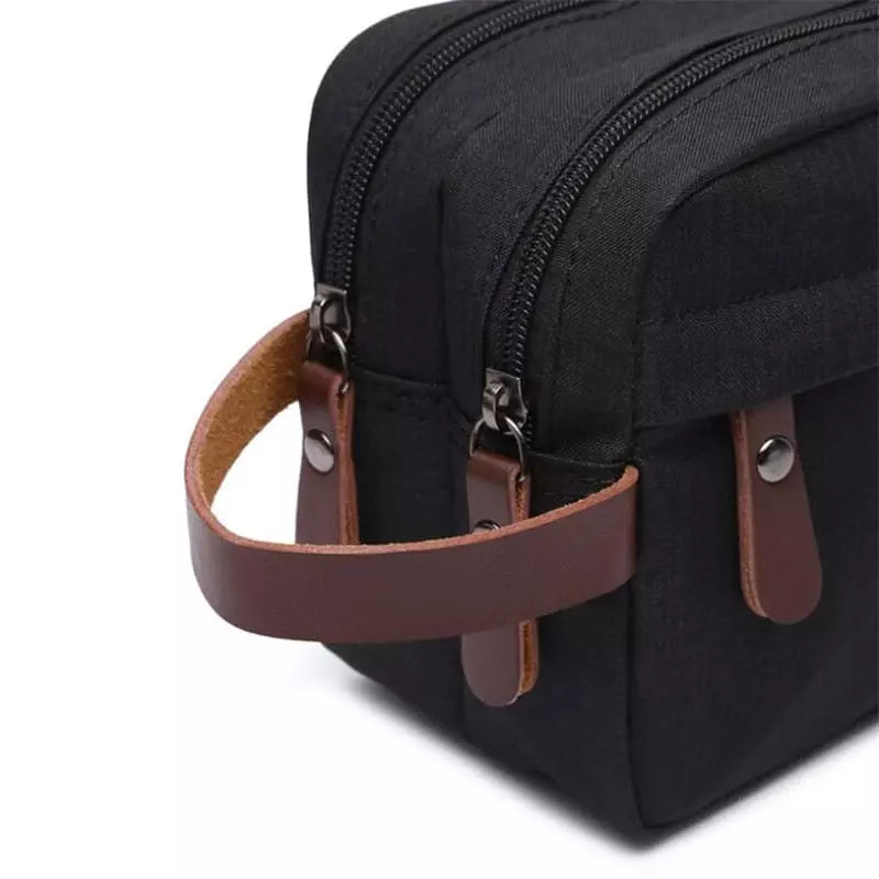 trousse-de-toilette-homme-double-compartiment-noir-7-a-vos-trousses