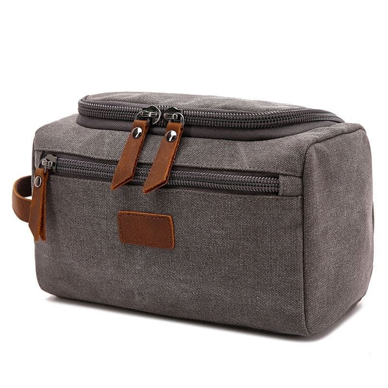 trousse-de-toilette-homme-tendance-gris-a-vos-trousses Trousse de toilette homme tendance gris - À vos trousses