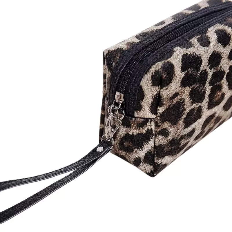 trousse-de-toilette-leopard-marron-2-a-vos-trousses