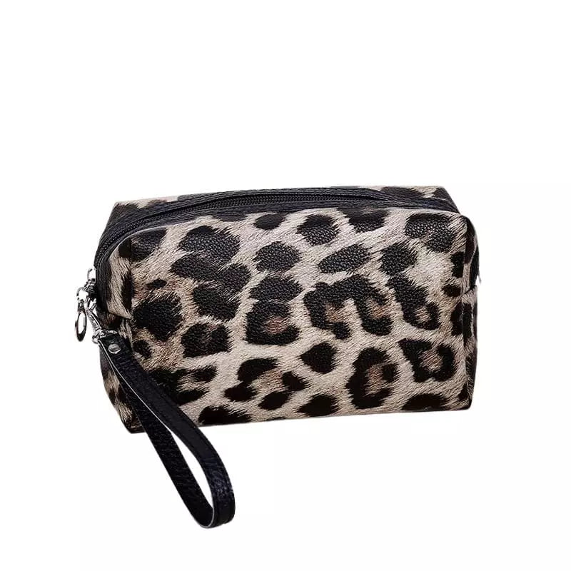 trousse-de-toilette-leopard-marron-a-vos-trousses Trousse de toilette léopard marron - À vos trousses
