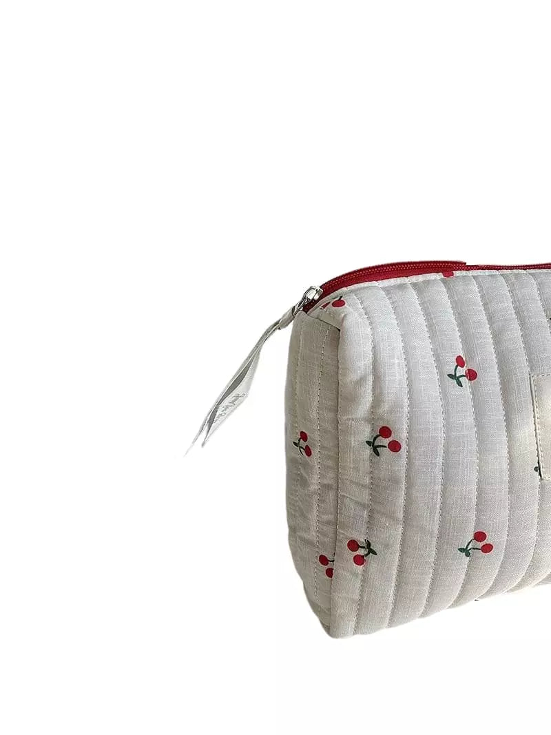 trousse-de-toilette-matelassee-blanc-a-vos-trousses Trousse de toilette matelassée blanc - À vos trousses