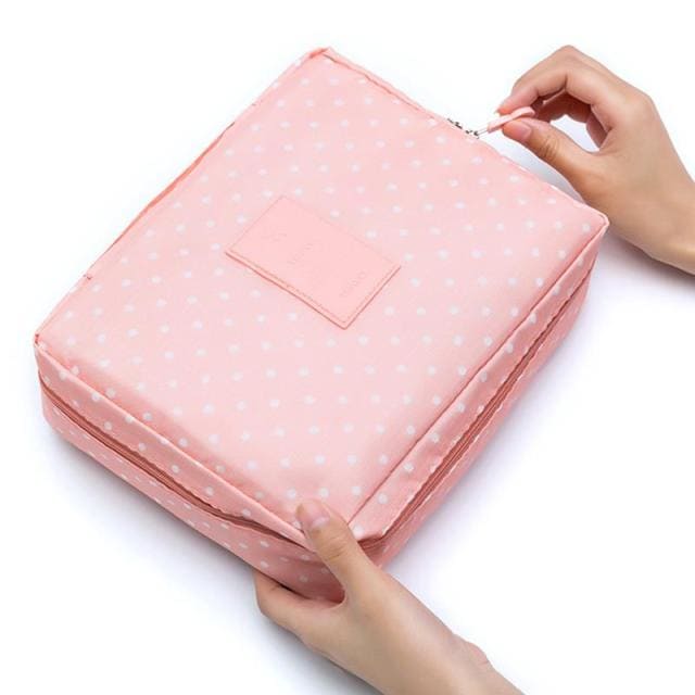 trousse-de-toilette-pliable-1-a-vos-trousses Trousse de toilette pliable - À Vos Trousses