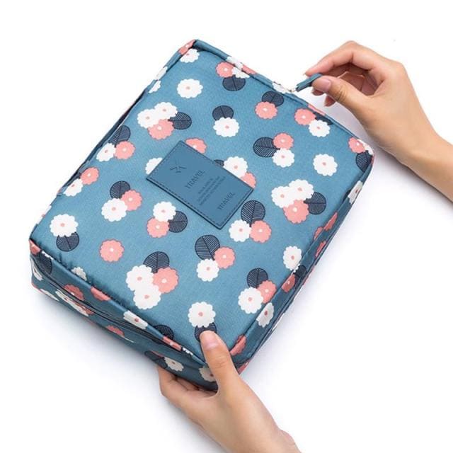 trousse-de-toilette-pliable-11-a-vos-trousses Trousse de toilette pliable - À Vos Trousses
