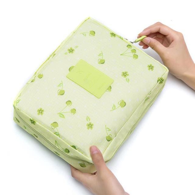 trousse-de-toilette-pliable-16-a-vos-trousses Trousse de toilette pliable - À Vos Trousses