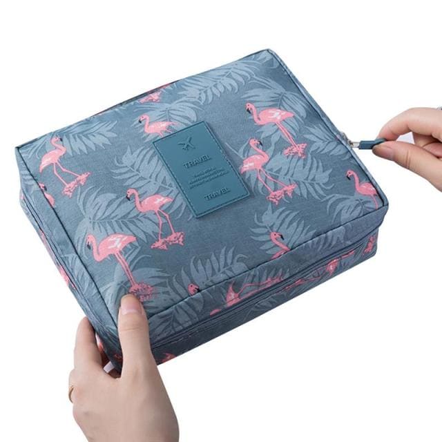 trousse-de-toilette-pliable-8-a-vos-trousses Trousse de toilette pliable - À Vos Trousses