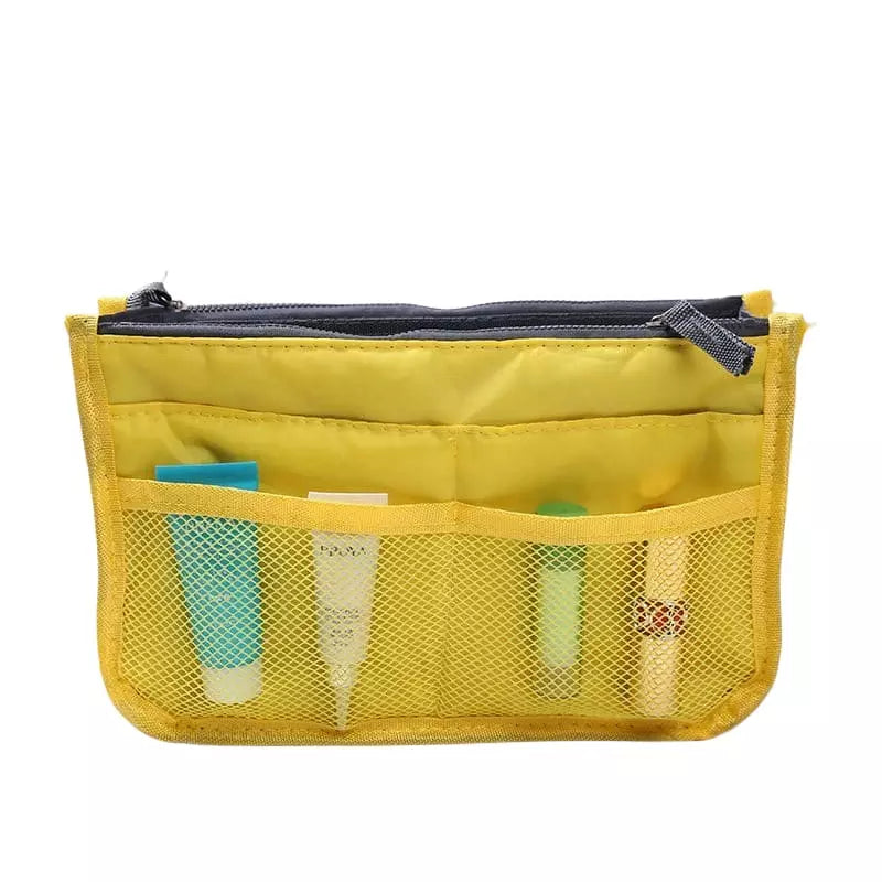 trousse-de-toilette-sac-jaune-a-vos-trousses Trousse de toilette sac jaune - À vos trousses