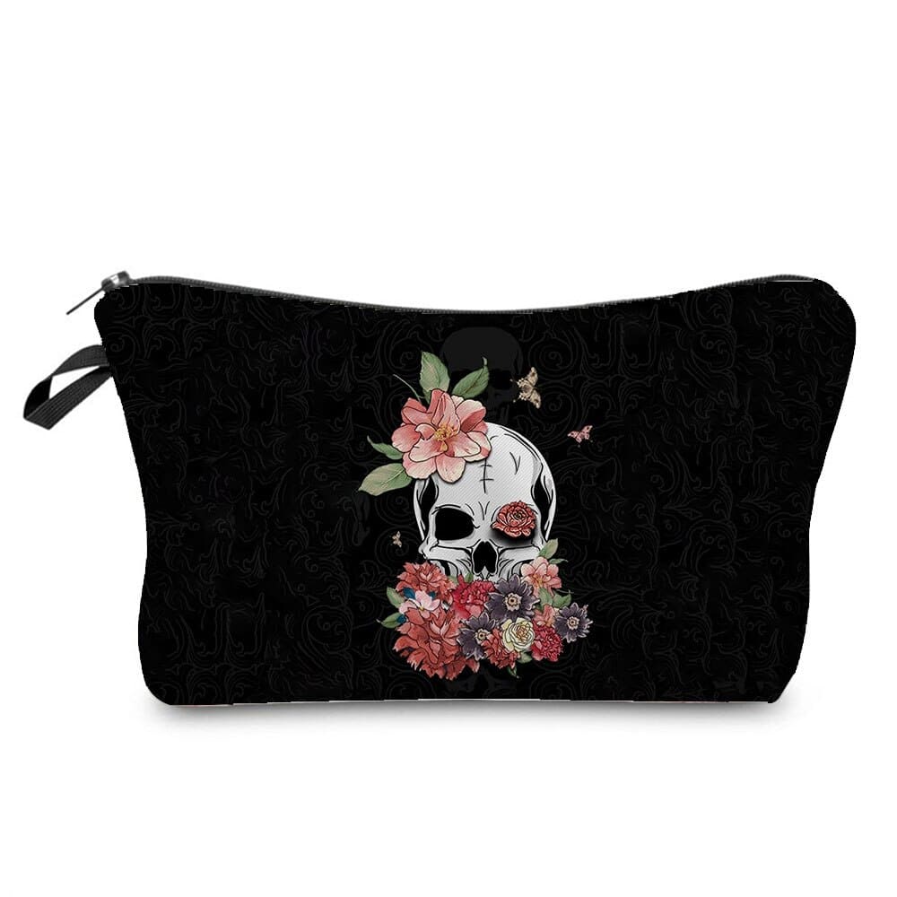 trousse-de-toilette-tete-de-mort-14-a-vos-trousses Trousse de toilette tête de mort variante 14 - À vos trousses