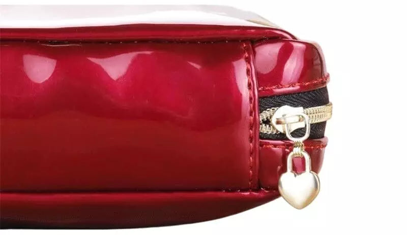 trousse-de-toilette-vernis-bordeaux-4-a-vos-trousses