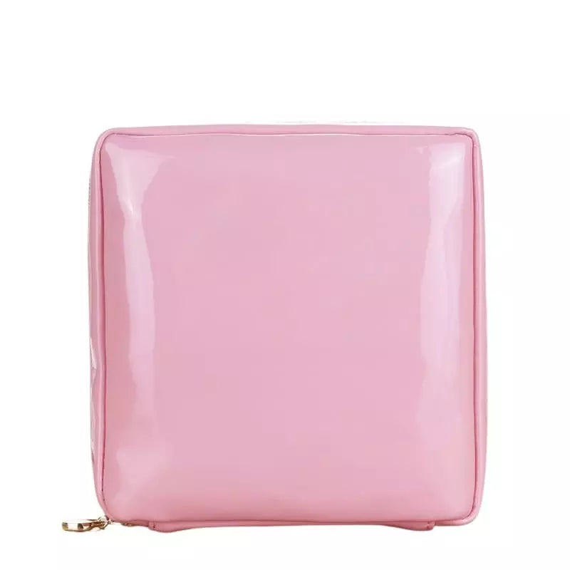 trousse-de-toilette-vernis-rose-clair-a-vos-trousses Trousse de toilette vernis rose clair - À vos trousses